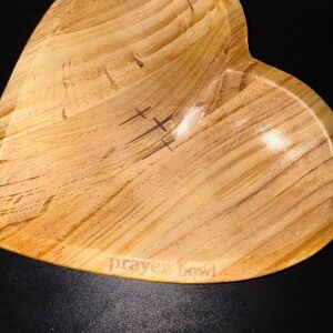 Bowl, Rustic Wooden Heart-Shaped Prayer Bowl, NEW, Beautiful Gift Item 🎁